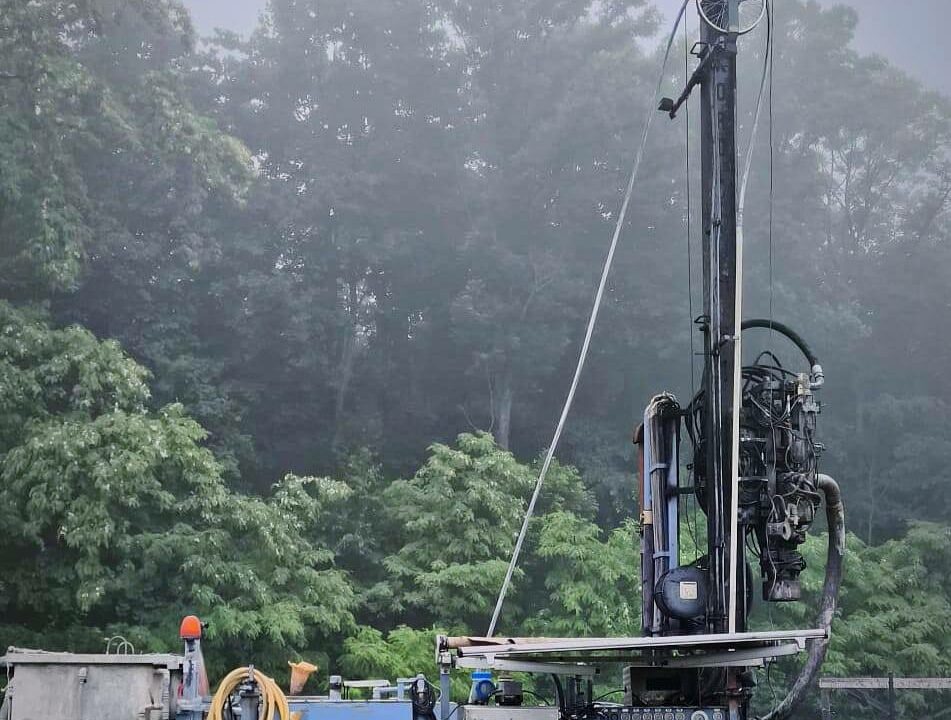 Odwierty pod gruntowe pompy ciepła Lublin – wiertnica w akcji